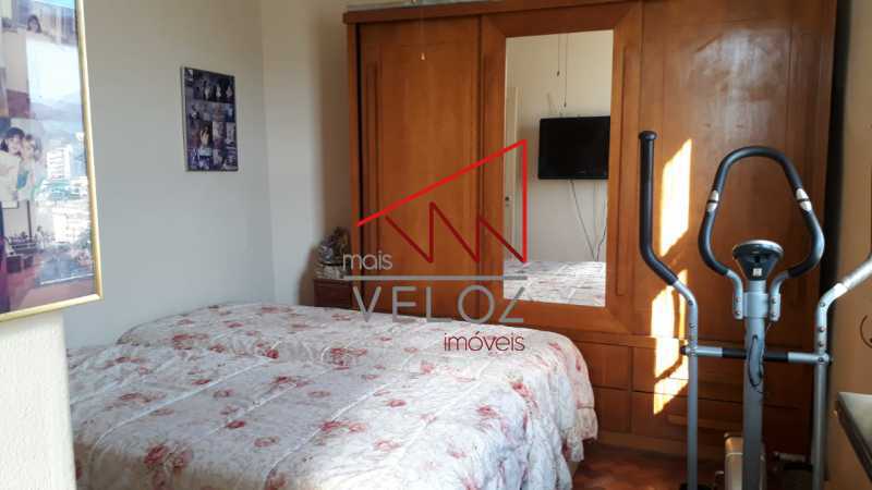 Apartamento à venda com 2 quartos, 95m² - Foto 2