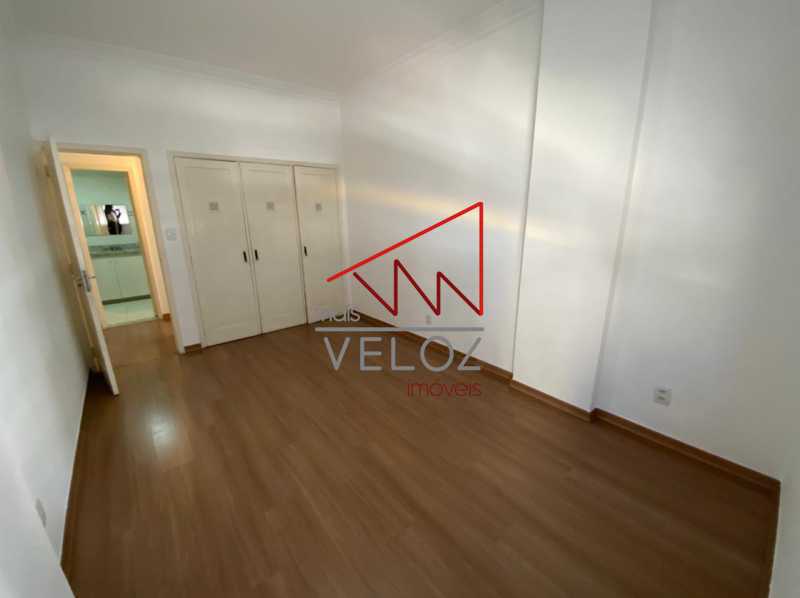 Apartamento à venda com 2 quartos, 105m² - Foto 12