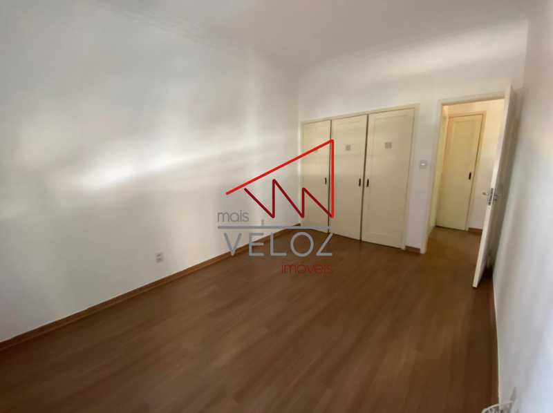 Apartamento à venda com 2 quartos, 105m² - Foto 18