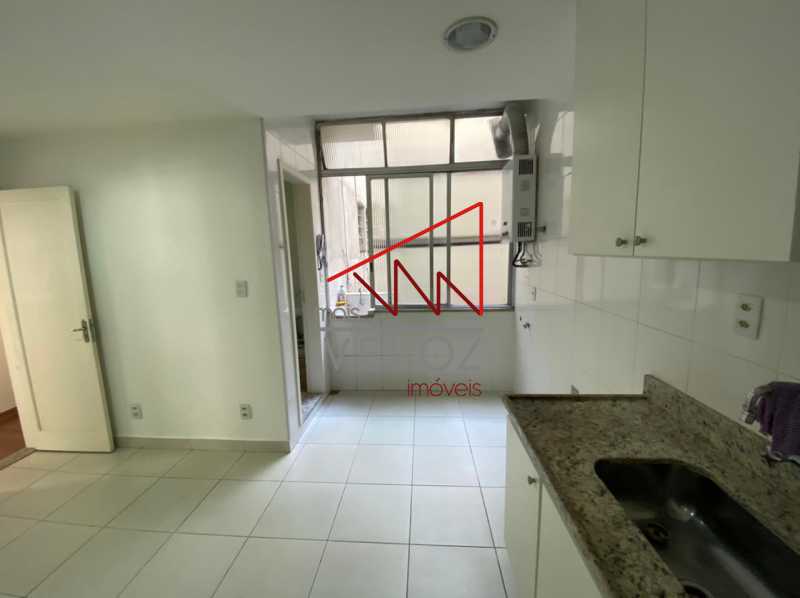 Apartamento à venda com 2 quartos, 105m² - Foto 27