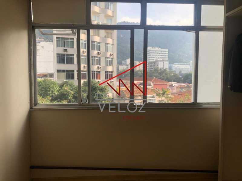 Apartamento à venda com 1 quarto, 45m² - Foto 10