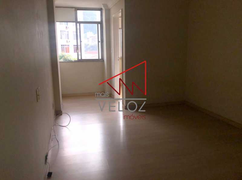 Apartamento à venda com 1 quarto, 45m² - Foto 6