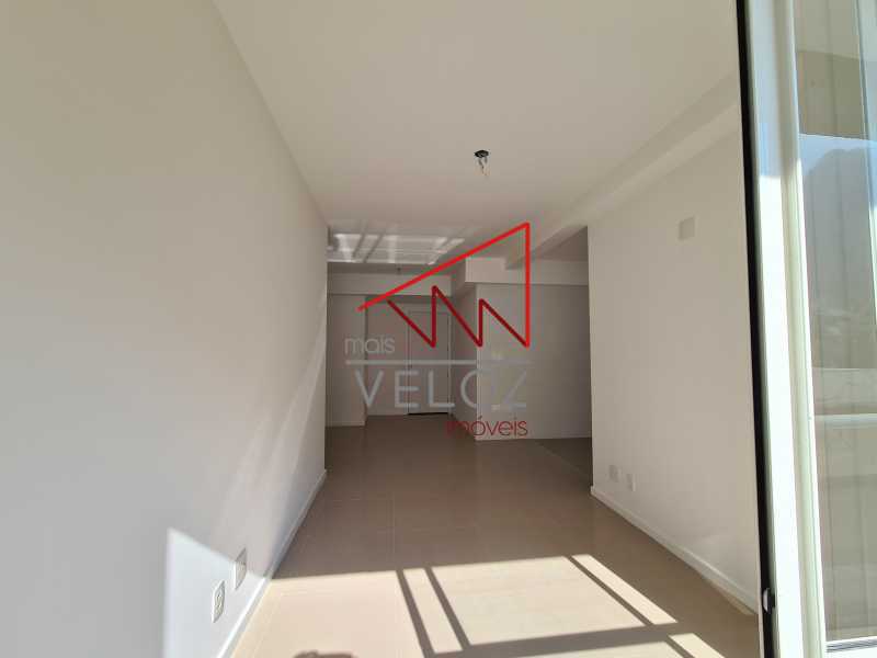 Apartamento à venda com 2 quartos, 71m² - Foto 13