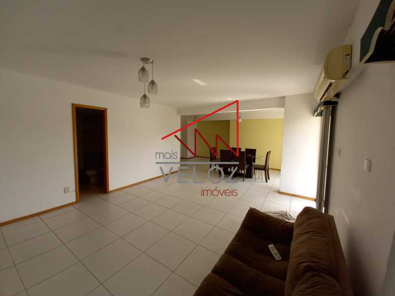 Apartamento à venda com 4 quartos, 173m² - Foto 3