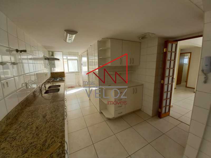 Apartamento à venda com 4 quartos, 173m² - Foto 24