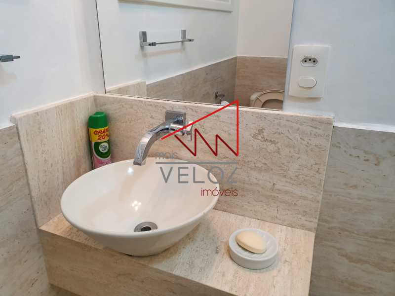 Apartamento à venda com 1 quarto, 48m² - Foto 11