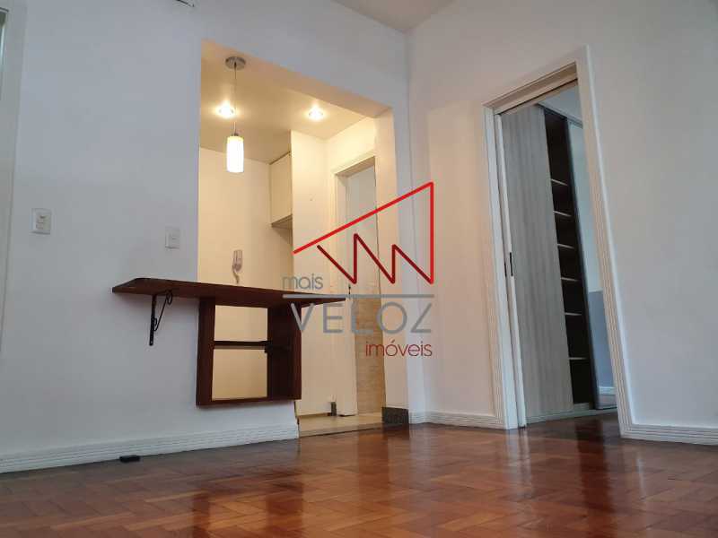 Apartamento à venda com 1 quarto, 48m² - Foto 1