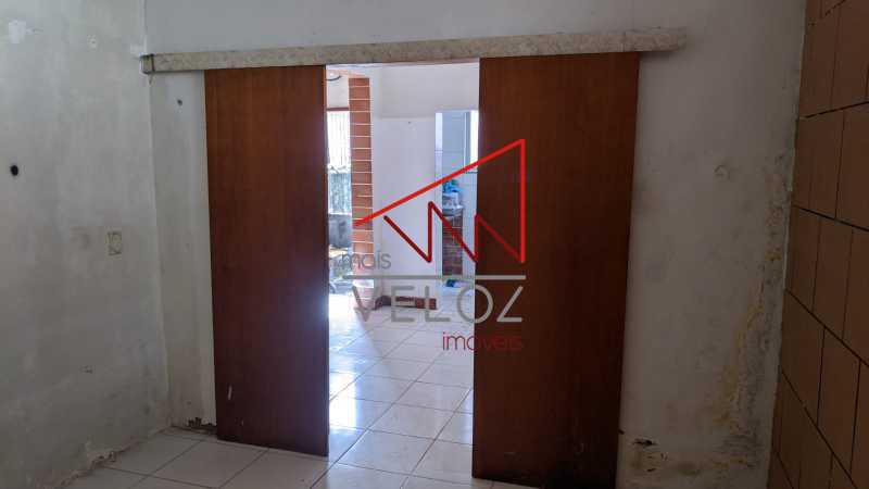 Casa à venda com 4 quartos, 105m² - Foto 25