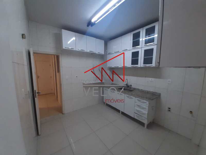 Apartamento para alugar com 3 quartos, 140m² - Foto 19