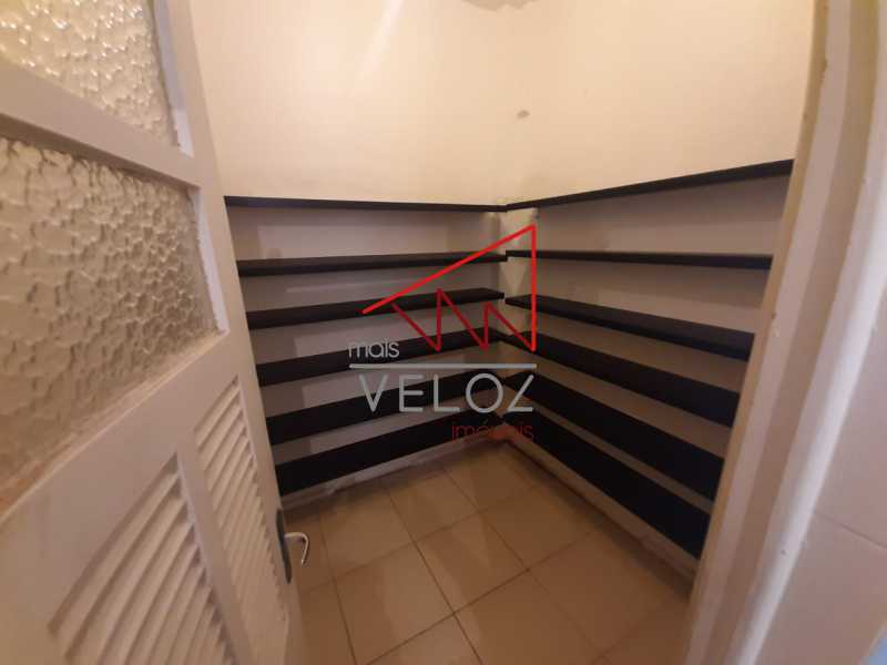 Apartamento para alugar com 3 quartos, 140m² - Foto 24