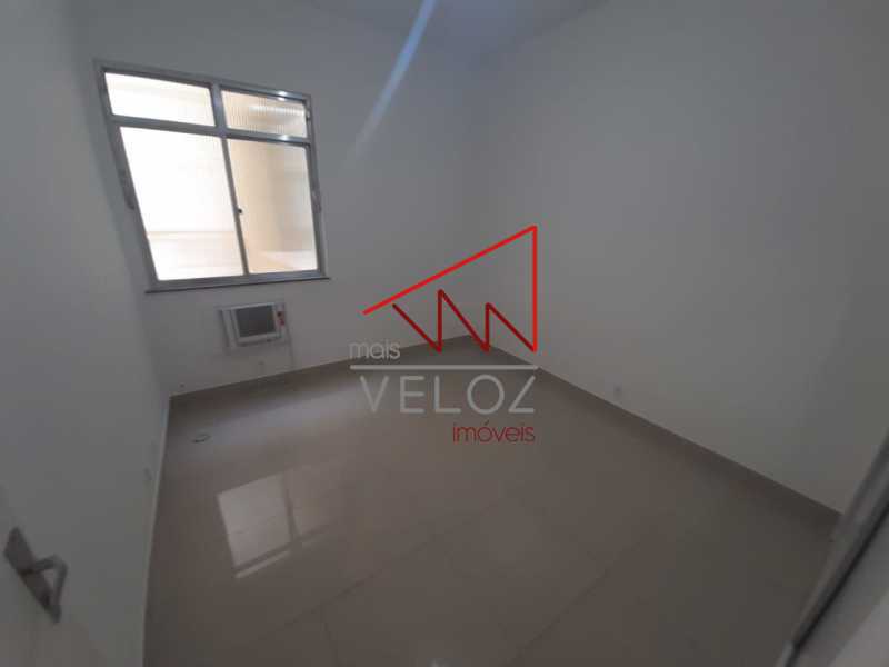 Apartamento para alugar com 3 quartos, 140m² - Foto 8