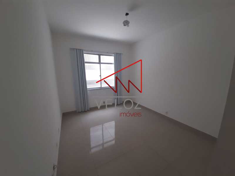 Apartamento para alugar com 3 quartos, 140m² - Foto 14