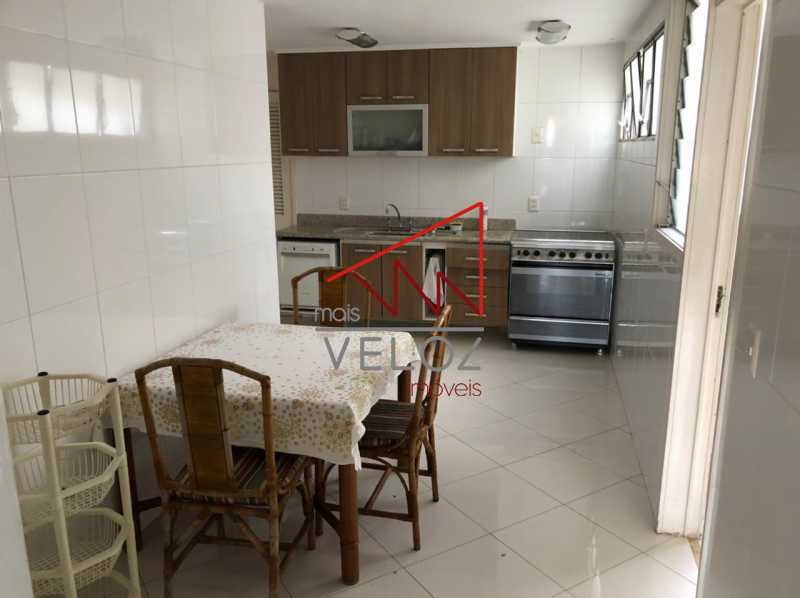 Apartamento à venda com 2 quartos, 130m² - Foto 21