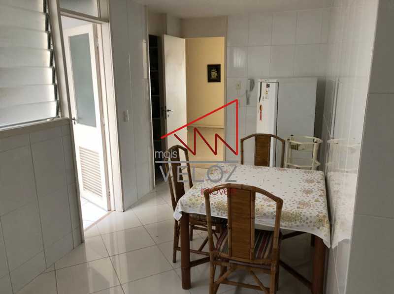 Apartamento à venda com 2 quartos, 130m² - Foto 18