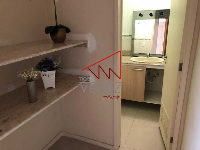 Apartamento à venda com 2 quartos, 130m² - Foto 23