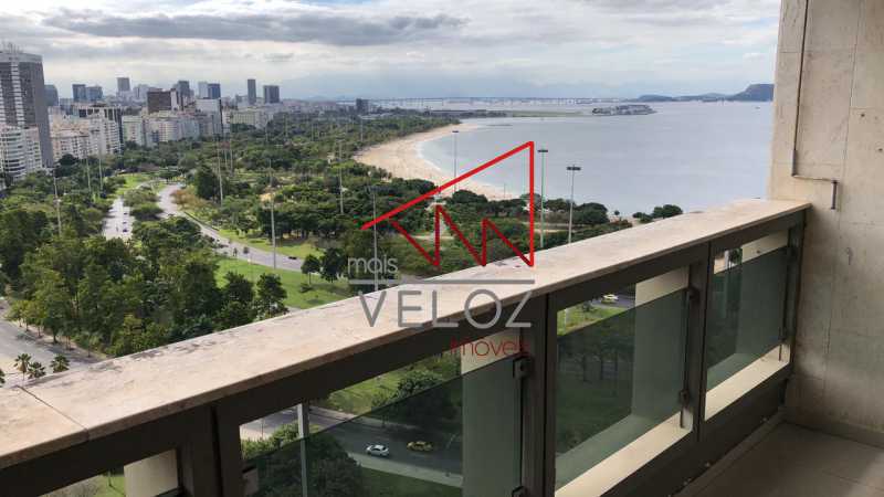 Apartamento à venda com 2 quartos, 130m² - Foto 1