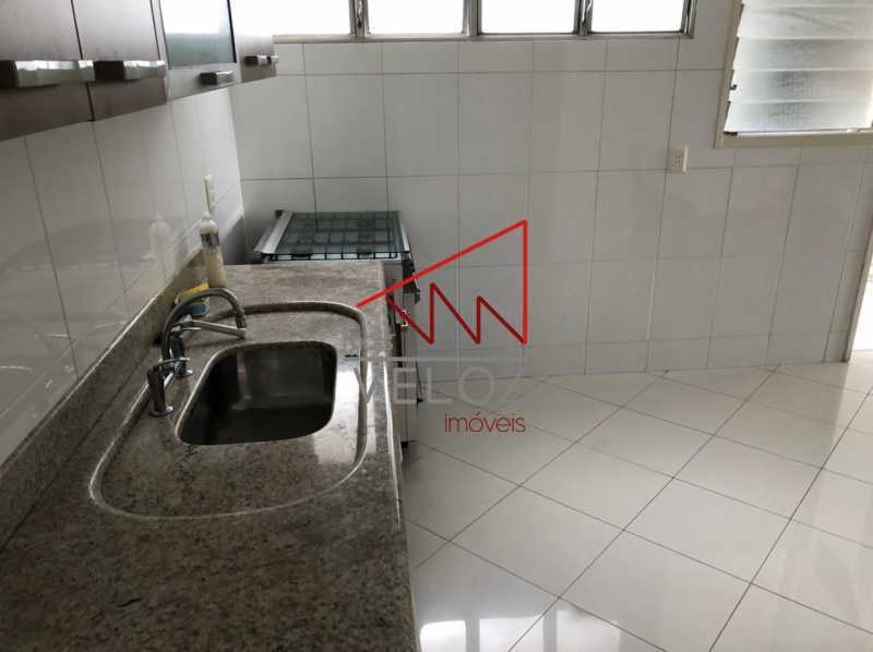 Apartamento à venda com 2 quartos, 130m² - Foto 25