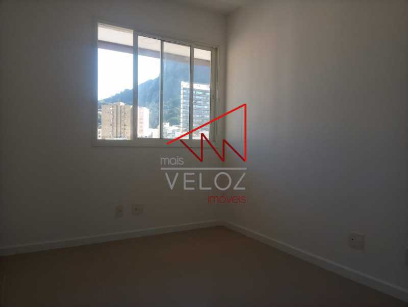 Apartamento à venda com 2 quartos, 72m² - Foto 7