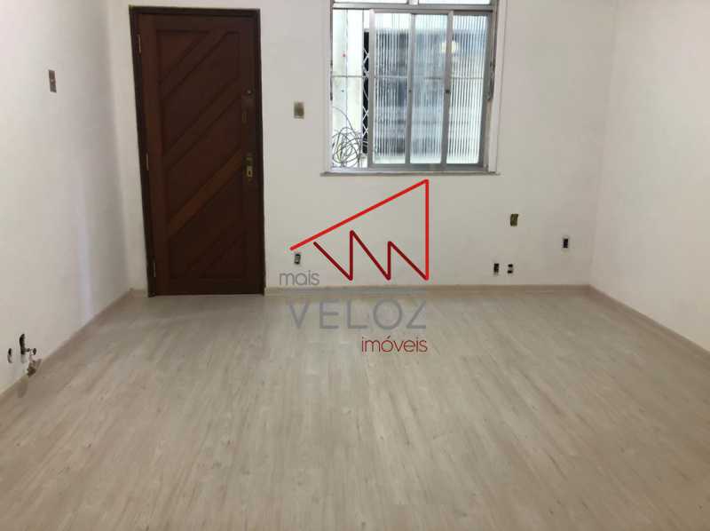 Apartamento à venda com 1 quarto, 55m² - Foto 2