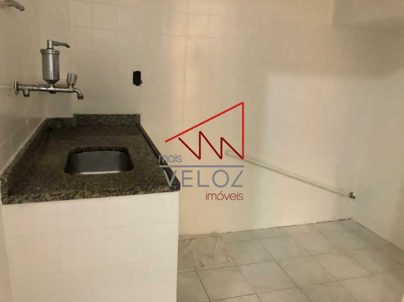 Apartamento à venda com 1 quarto, 55m² - Foto 18