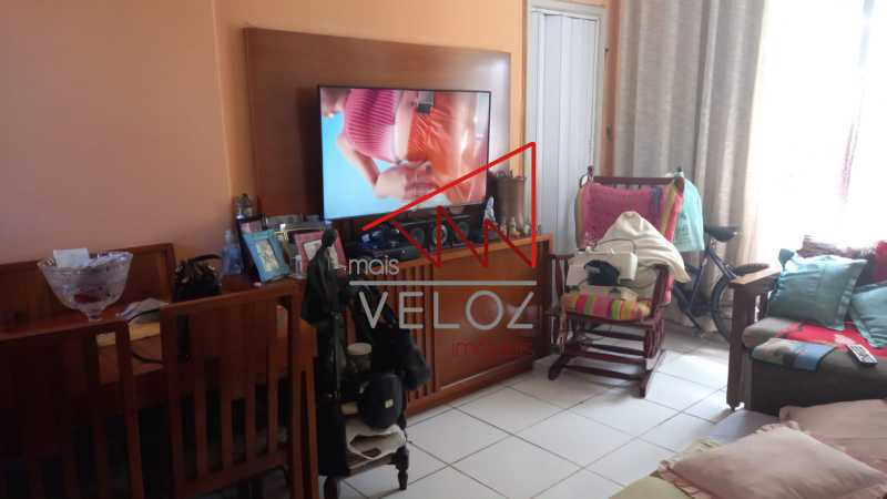 Apartamento à venda com 2 quartos, 64m² - Foto 2