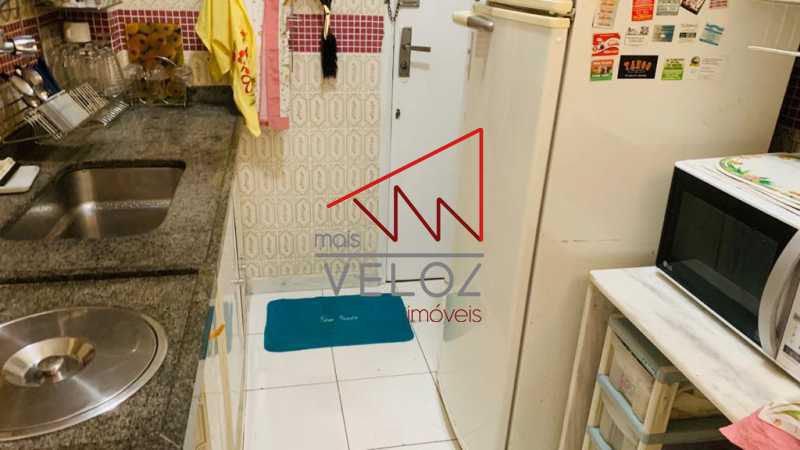 Apartamento à venda com 2 quartos, 72m² - Foto 24