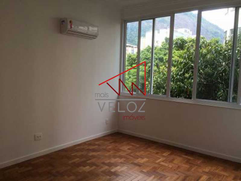 Apartamento à venda com 2 quartos, 70m² - Foto 1