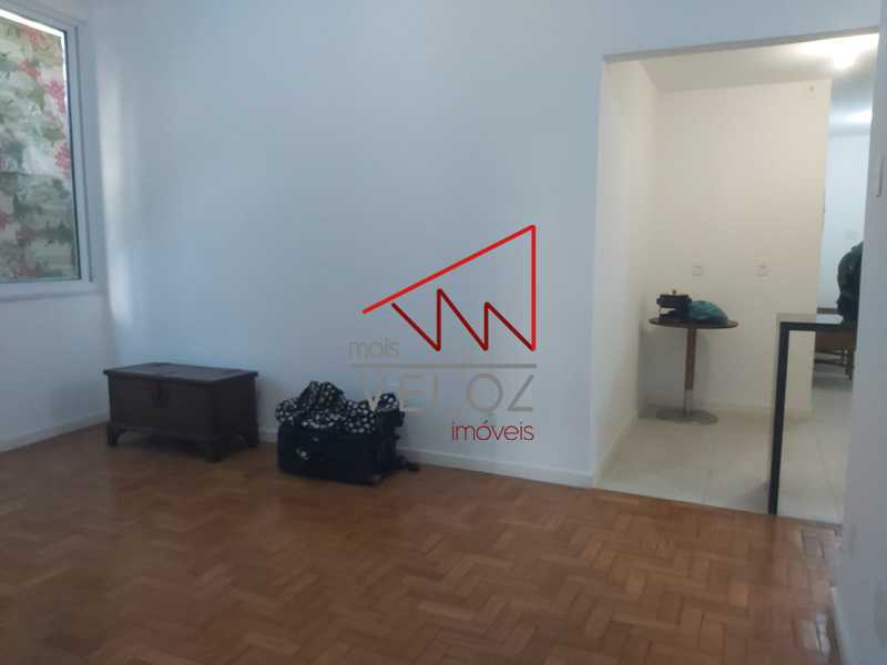 Apartamento à venda com 2 quartos, 70m² - Foto 7