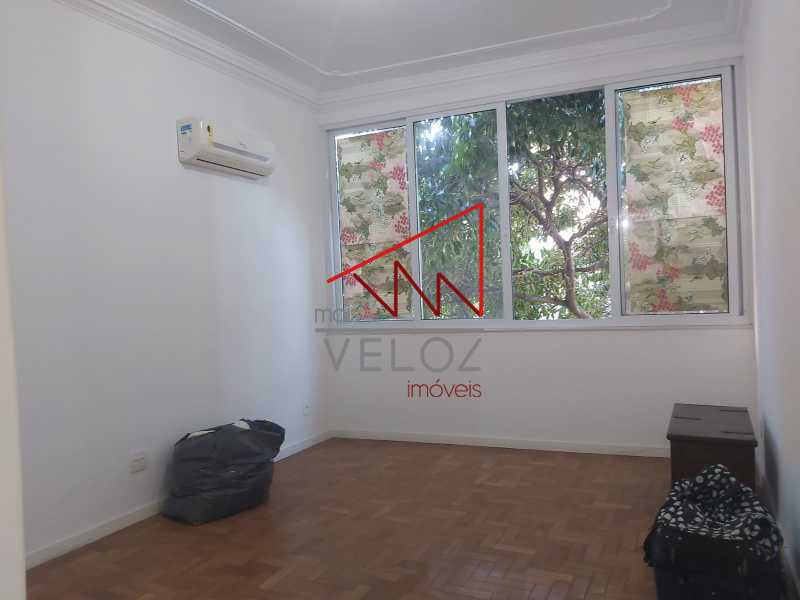 Apartamento à venda com 2 quartos, 70m² - Foto 8