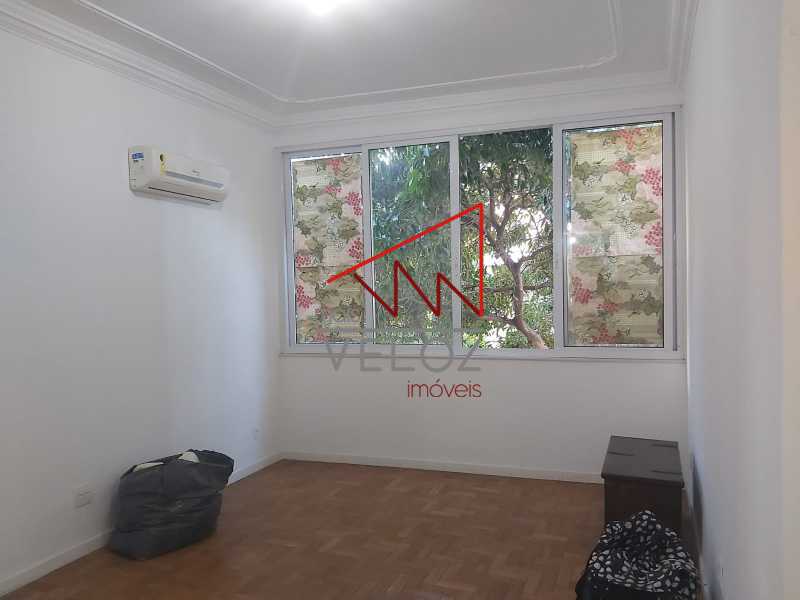 Apartamento à venda com 2 quartos, 70m² - Foto 5