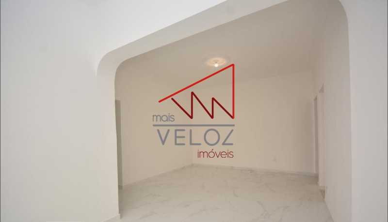 Apartamento à venda com 2 quartos, 103m² - Foto 5