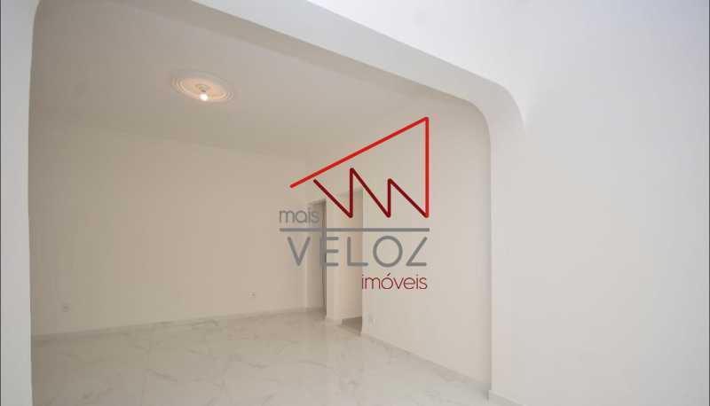 Apartamento à venda com 2 quartos, 103m² - Foto 4