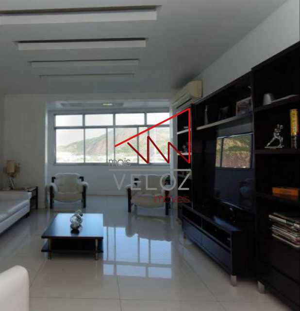 Apartamento à venda com 3 quartos, 160m² - Foto 2