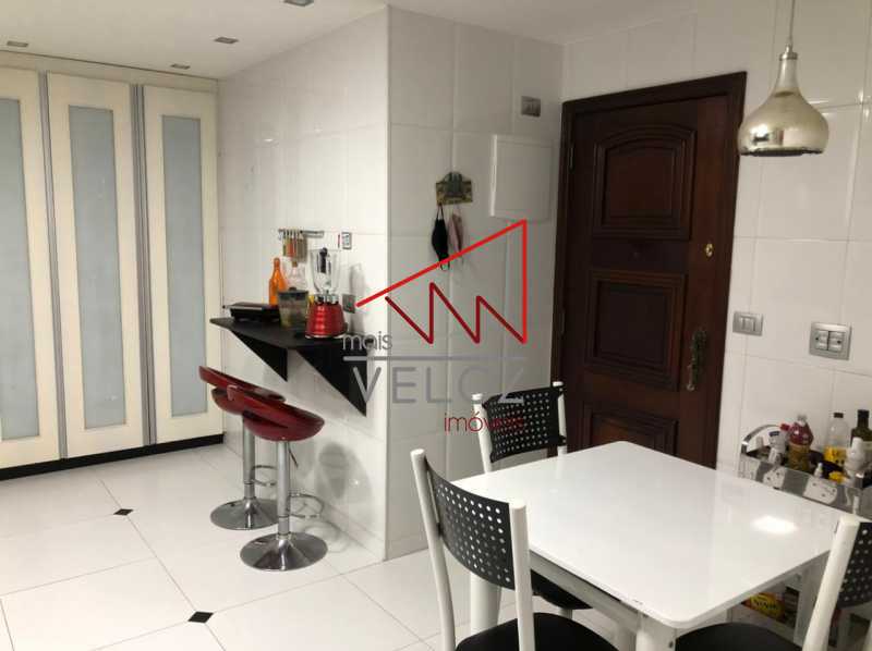 Apartamento à venda com 2 quartos, 102m² - Foto 21