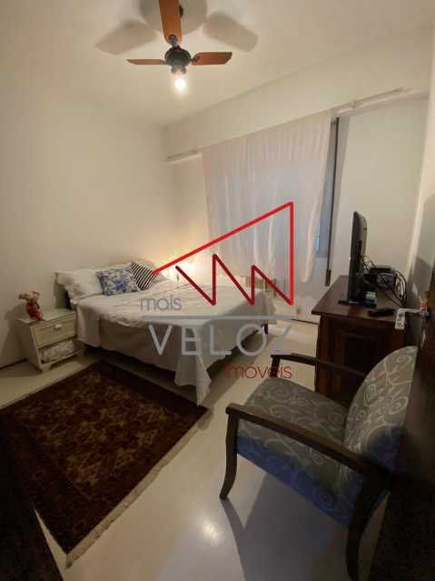 Apartamento à venda com 3 quartos, 205m² - Foto 4