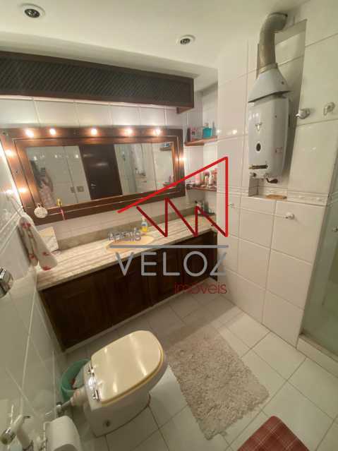 Apartamento à venda com 3 quartos, 205m² - Foto 17