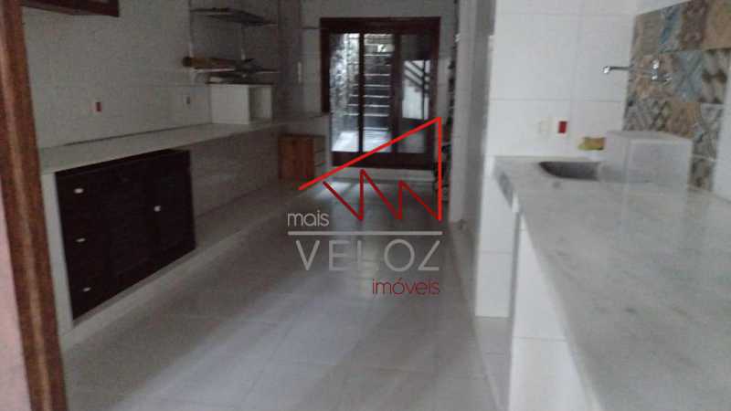 Casa à venda com 4 quartos, 392m² - Foto 11