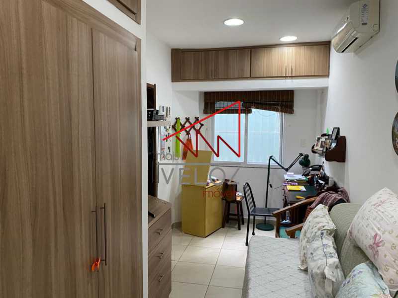 Casa à venda com 5 quartos, 250m² - Foto 13