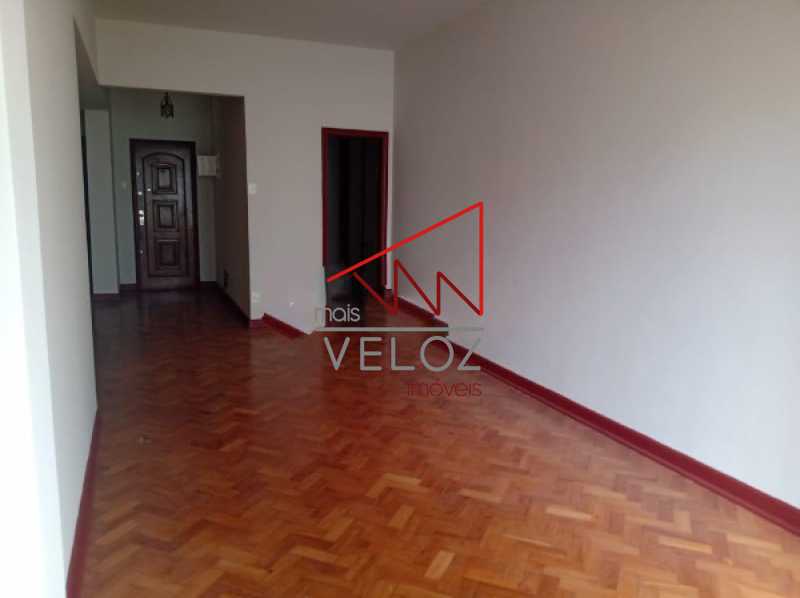 Apartamento à venda com 3 quartos, 90m² - Foto 2