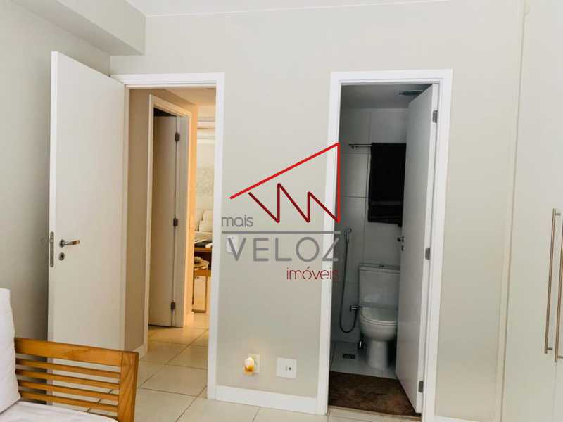 Apartamento à venda com 2 quartos, 94m² - Foto 12