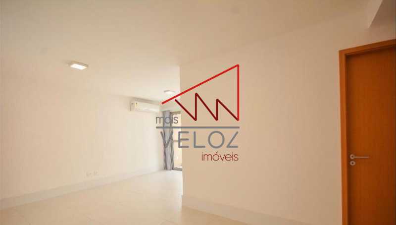 Apartamento à venda com 3 quartos, 92m² - Foto 5