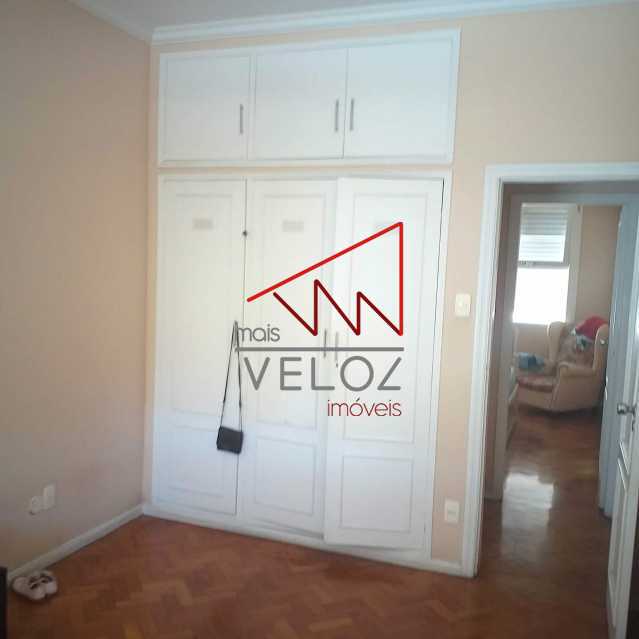 Apartamento à venda com 3 quartos, 150m² - Foto 6