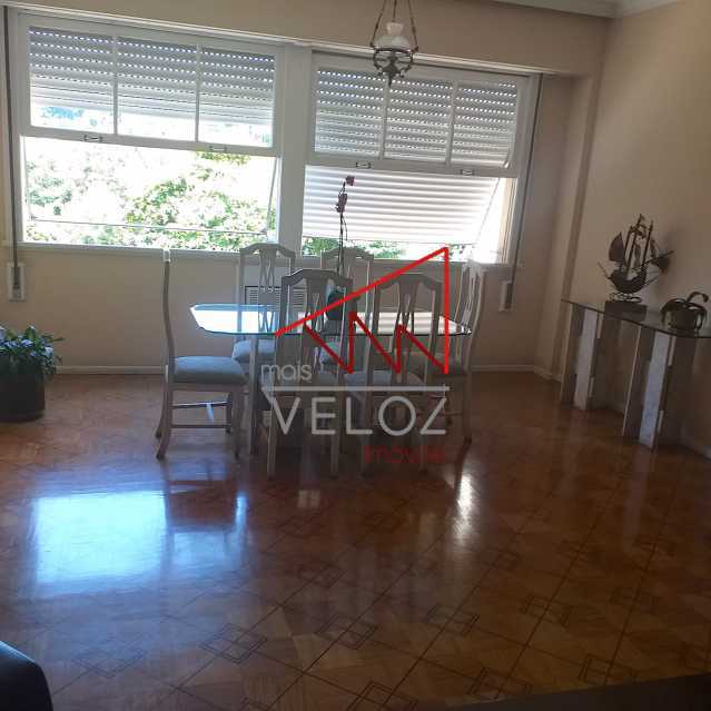 Apartamento à venda com 3 quartos, 150m² - Foto 1