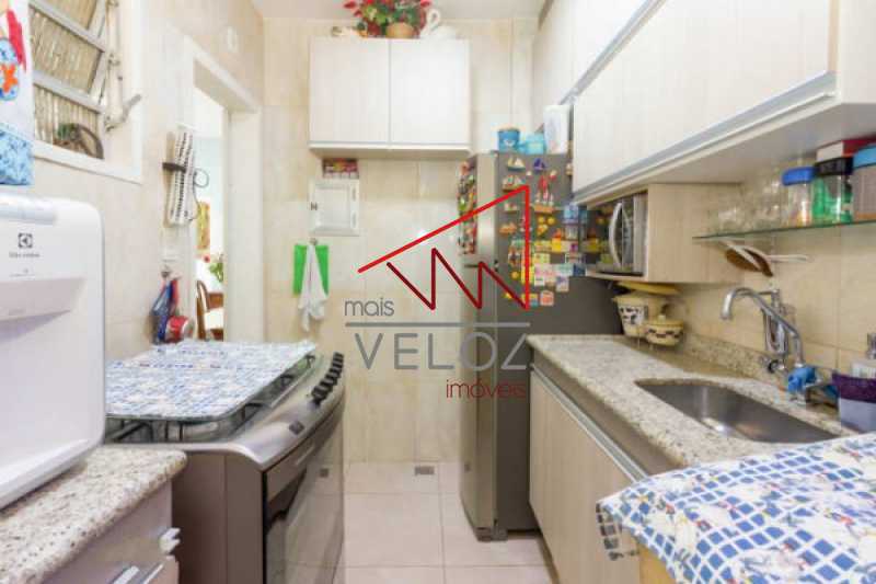 Apartamento à venda com 2 quartos, 66m² - Foto 7