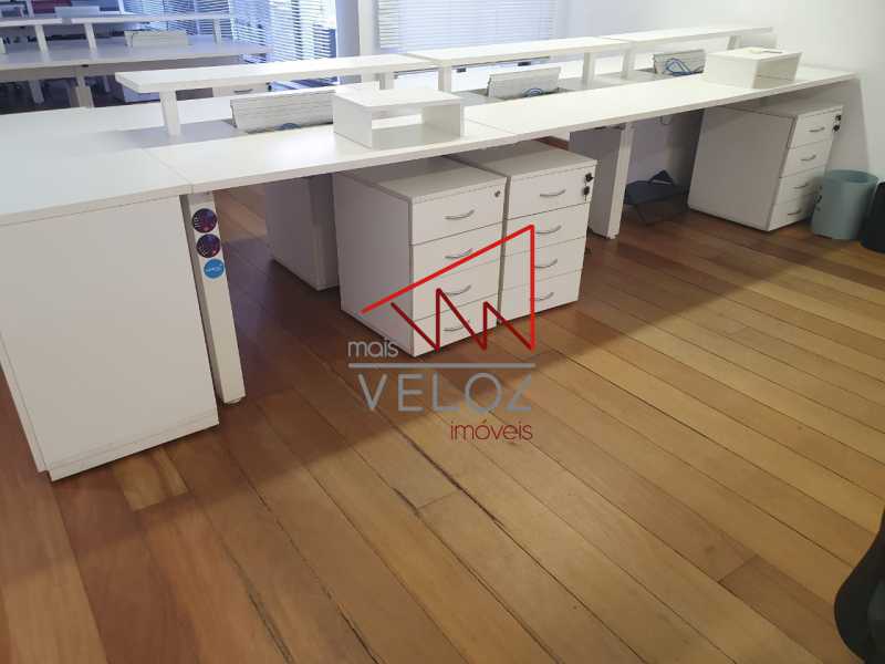 Casa à venda com 4 quartos, 388m² - Foto 13