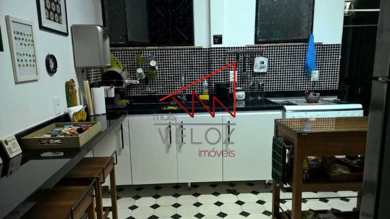 Apartamento à venda com 4 quartos, 204m² - Foto 7