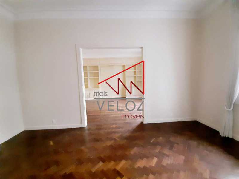 Apartamento à venda com 4 quartos, 169m² - Foto 1