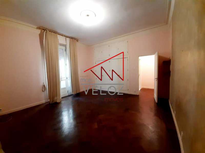 Apartamento à venda com 4 quartos, 169m² - Foto 7