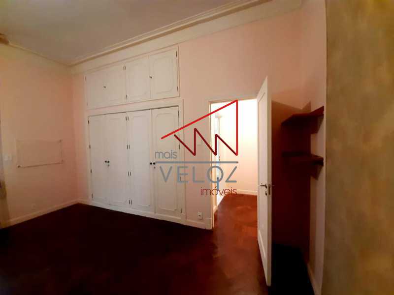 Apartamento à venda com 4 quartos, 169m² - Foto 13