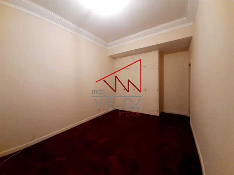 Apartamento à venda com 4 quartos, 169m² - Foto 9